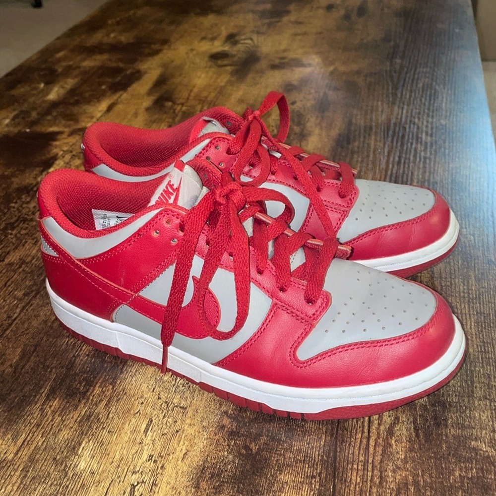 Nike dunks, women’s size 8